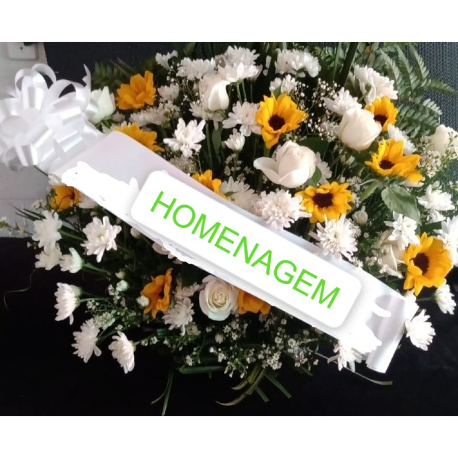 Arranjo fúnebre de flores do campo