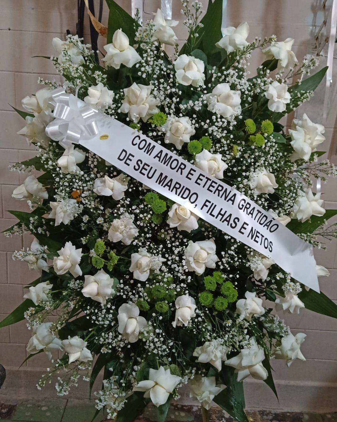 Coroa Fúnebre de Rosas Nacionais