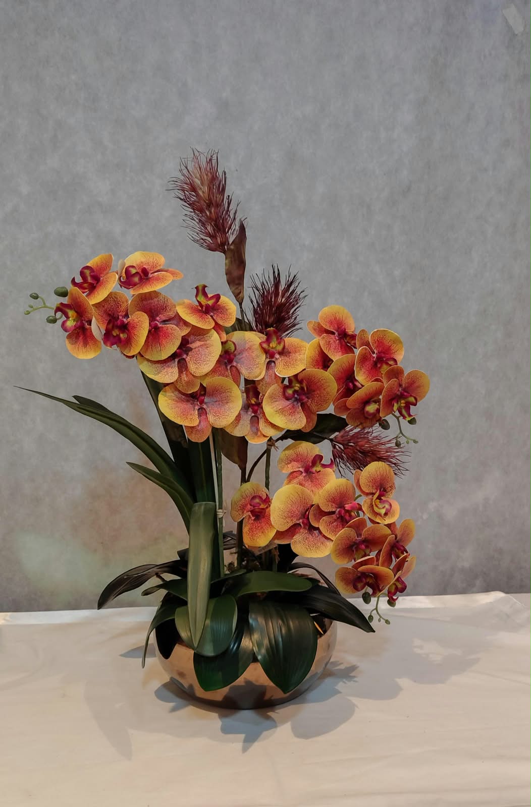 ARRANJO DE ORQUÍDEA ARTIFICIAL