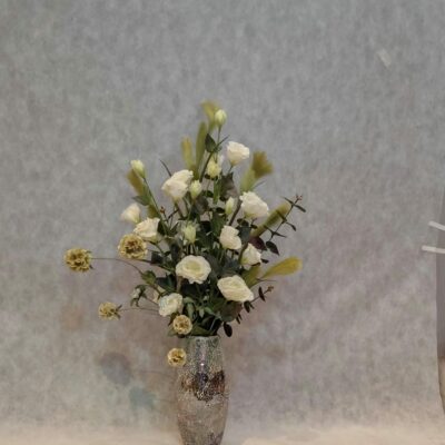 ARRANJO COM LYSIANTHUS ARTIFICIAL