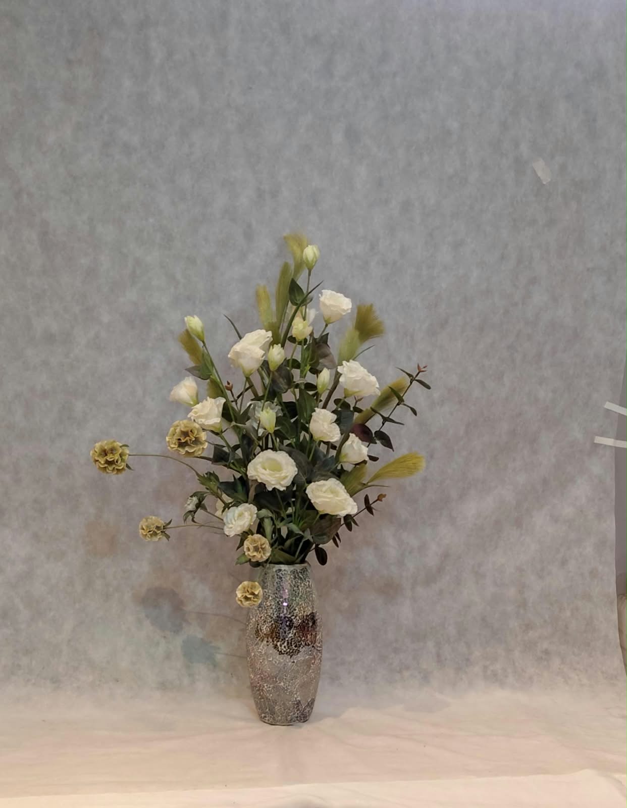 ARRANJO COM LYSIANTHUS ARTIFICIAL